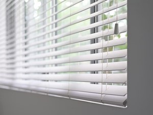 Cómo las persianas pueden mejorar la privacidad y seguridad de tu vivienda