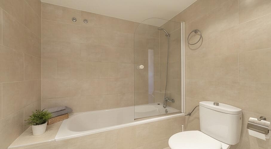 ¿En qué repercute el grosor de la mampara de baño?