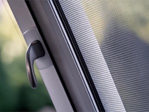 ¿Las mosquiteras solo son útiles en verano?